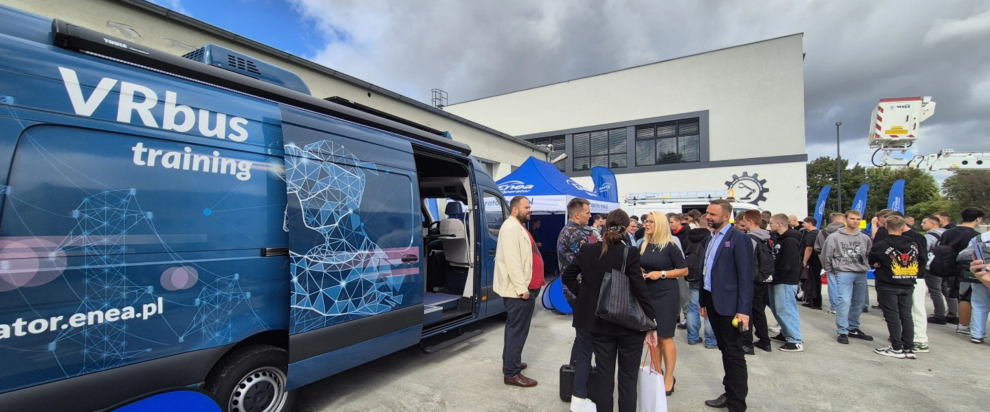 bus VR