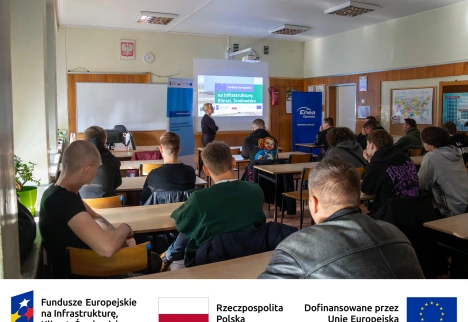 Szkola 31.10 FENIKS.jpg